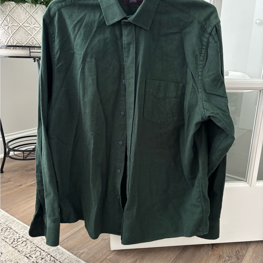 Men's Green Shirt